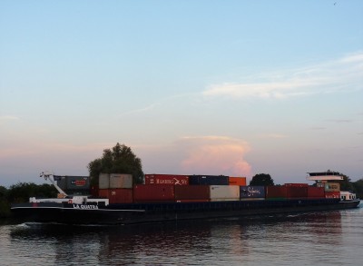 La-Quatra-3-31-05-2018-Oeffelt (2).JPG (126.42 Kio) Vu 2007 fois La-Quatra-3-31-05-2018-Oeffelt (2).JPG