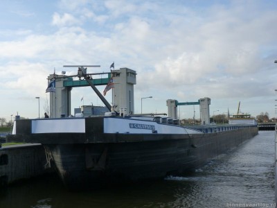 calypso-1-17-12-2011.jpg (58.51 Kio) Vu 1391 fois calypso-1-17-12-2011.jpg