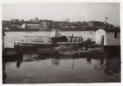 Vedette chez Nantes, 194x (DR, Coll. vM) - resized.jpg (92.35 Kio) Vu 1702 fois Vedette chez Nantes, 194x (DR, Coll. vM) - resized.jpg