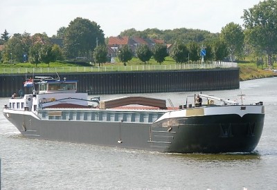 b (2).jpg (128.14 Kio) Vu 2975 fois b (2).jpg