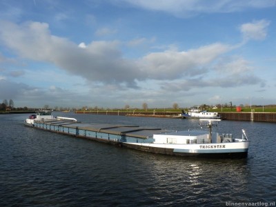 trickster-4-17-12-2011.jpg (74.63 Kio) Vu 2887 fois trickster-4-17-12-2011.jpg