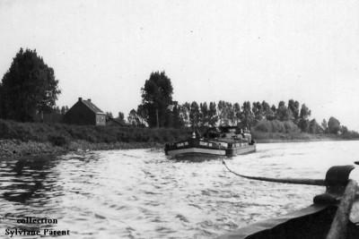 SLV 99 remorqué.jpg (88.1 Kio) Vu 5902 fois SLV 99 remorqué.jpg