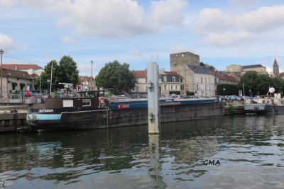 outsider-conflans-ar.JPG