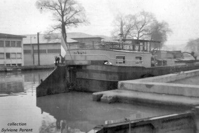 SLV 96 1963 Sortie du chantier.jpg