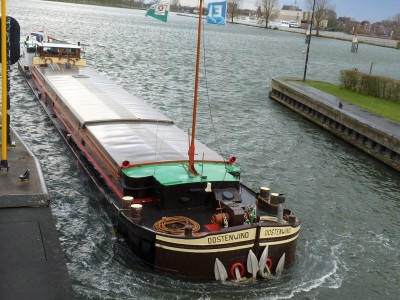Oostenwind-1-07-03-2019-sluis-Grave.jpg
