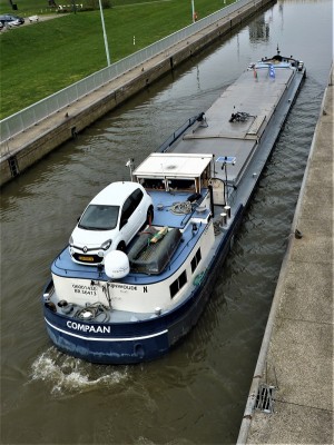 Compaan-7-28-03-2019-sluis-Sambeek.jpg (247.12 Kio) Vu 6417 fois Compaan-7-28-03-2019-sluis-Sambeek.jpg