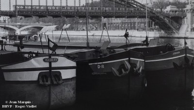 STIVE ROLIBERT 2 D-R et JOHAN à Paris (dét. JOHAN).jpg (154.03 Kio) Vu 6380 fois STIVE ROLIBERT 2 D-R et JOHAN à Paris (dét. JOHAN).jpg