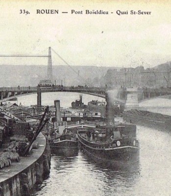 Remorqueur Océan (en arrièré plan le Duclair).jpg