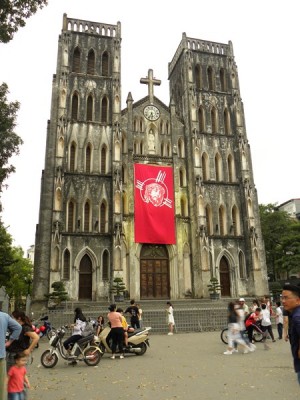 DSCN8180cathedrale st joseph 1886 (Copier).JPG (98.98 Kio) Vu 8311 fois DSCN8180cathedrale st joseph 1886 (Copier).JPG