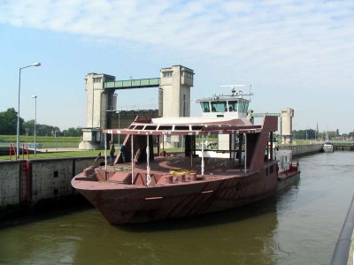 Ship+Photo+milla-kop-passagiersschip-1-23-05-2008.JPG