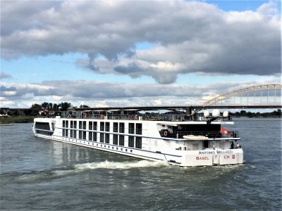 Antonio-Belucci-1-15-07-2019-Nijmegen (2) (1).jpg (99.51 Kio) Vu 1560 fois Antonio-Belucci-1-15-07-2019-Nijmegen (2) (1).jpg