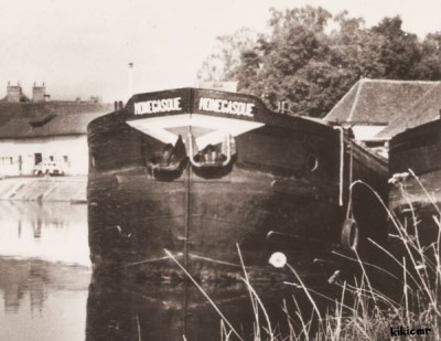 Seurre (Côte d'Or) - Les Quais (2) (red).jpg (79.77 Kio) Vu 2582 fois Seurre (Côte d'Or) - Les Quais (2) (red).jpg