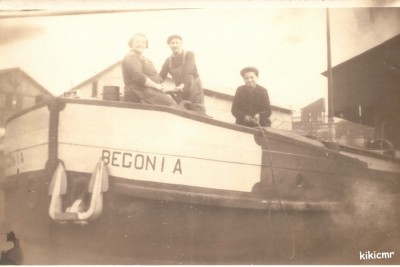 BEGONIA - carte photo (red).jpg (76.43 Kio) Vu 1386 fois BEGONIA - carte photo (red).jpg