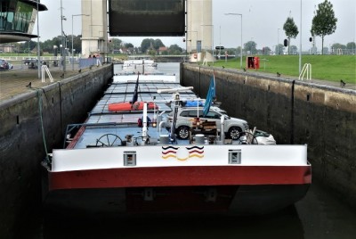 elly-2.jpg (79.91 Kio) Vu 1504 fois elly-2.jpg