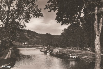 Fontenoy-le-Château (Vosges) - Le port du canal de l'Est (1 red).jpg
