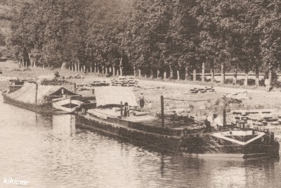 Fontenoy-le-Château (Vosges) - Port du canal de l'Est (2 red).jpg