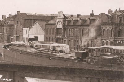 Saint-Quentin (Aisne) - Le vieux pont - Quai Gayant (4) (red).jpg