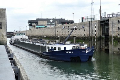 Denzo-1-19-07-2019-Hansweert (2) (1).jpg (100.03 Kio) Vu 1145 fois Denzo-1-19-07-2019-Hansweert (2) (1).jpg