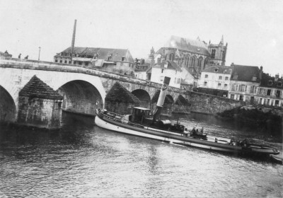 Remorqueur Motrix (P 10 354)(23,42m x 5,04m)(1911 Ombret)ex Amiral.JPG (92.75 Kio) Vu 4546 fois Remorqueur Motrix (P 10 354)(23,42m x 5,04m)(1911 Ombret)ex Amiral.JPG