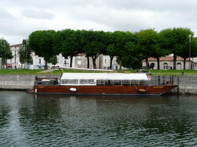 Ville de Saintes-Saintes.JPG (2.4 Mio) Vu 11868 fois Ville de Saintes-Saintes.JPG