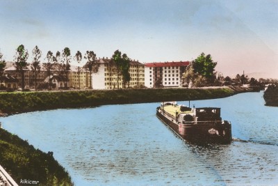 Voujeaucourt (Doubs) - Canal du Rhône au Rhin (1) (red).jpg