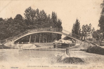 PAQUEBOT 4 - Châlons-sur-Marne - La passerelle du canal (1) (red).jpg (205.86 Kio) Vu 2481 fois PAQUEBOT 4 - Châlons-sur-Marne - La passerelle du canal (1) (red).jpg