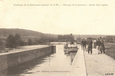 PAQUEBOT 4 - Environs de la Ferté-sous-Jouarre (S.-et-M.) - Barrage de Courtaron - Sortie d'un vapeur (1) (red).jpg
