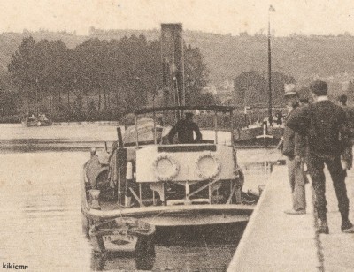 PAQUEBOT 4 - Environs de la Ferté-sous-Jouarre (S.-et-M.) - Barrage de Courtaron - Sortie d'un vapeur (2) (red).jpg