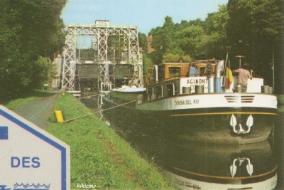 Route des ascenseurs - Canal du Centre - CORONA DEL RIO.jpg