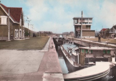 e2 001 (Copier).jpg (99.96 Kio) Vu 7368 fois e2 001 (Copier).jpg