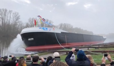OMMOORD - mise à l'eau (b).jpg