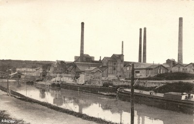 Couvrot (Marne) - Canal de la Marne - L'usine (1) (red).jpg