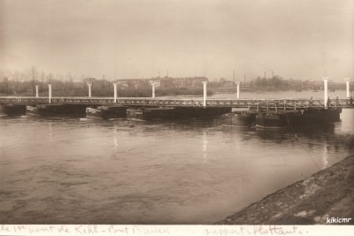 Kehl sur le Rhin (1) (red).jpg