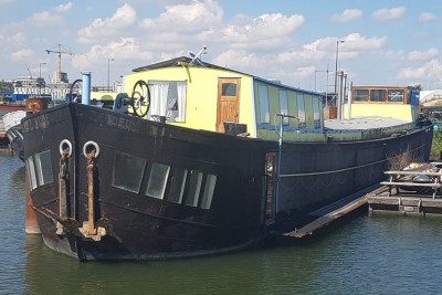 RODEUR - bateau-logement à Amsterdam (1).jpg