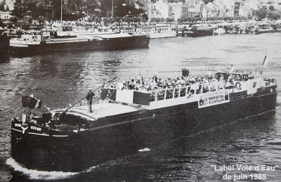 GUY-MO à Conflans - Label Voie d'Eau de juin 1985.jpg (236.93 Kio) Vu 1991 fois GUY-MO à Conflans - Label Voie d'Eau de juin 1985.jpg