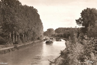 Omey (Marne) - Le canal (1) (red).jpg