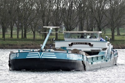 Brigitte-B-3-14-03-2021-sluis-Grave (2).JPG
