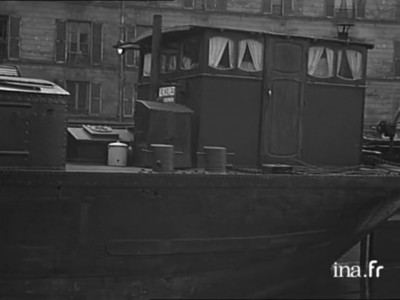 VALENCIENNES - canal Saint-Martin - 1949 (2).jpg
