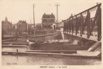 Omissy (Aisne) - Le canal (1) (red).jpg