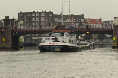 Madegro-Sr-4-16-10-205-Tinie-van-der-Kammen-Rotterdam.JPG (164.69 Kio) Vu 1162 fois Madegro-Sr-4-16-10-205-Tinie-van-der-Kammen-Rotterdam.JPG