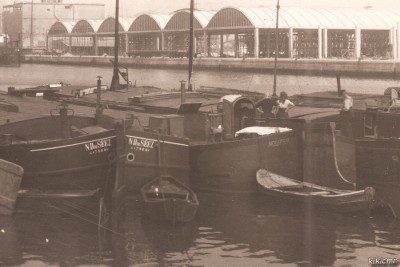 Dunkerque (Nord) - Le chargement des péniches (1) (red) - 4 - MODIFIER.jpg