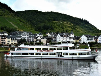 Moselprinzessin-3-13-07-2016-Cochem (2).JPG (272.96 Kio) Vu 1156 fois Moselprinzessin-3-13-07-2016-Cochem (2).JPG