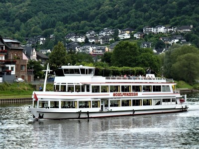 Moselprinzessin-1-13-07-2016-Cochem (2).JPG (311.91 Kio) Vu 1156 fois Moselprinzessin-1-13-07-2016-Cochem (2).JPG