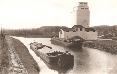 Pont-Saint-Mard (Aisne) - Le port d'embarquement.jpg