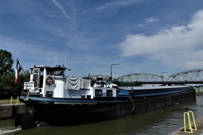 Engelina-2-18-07-2022-Grave (2).JPG (173.28 Kio) Vu 779 fois Engelina-2-18-07-2022-Grave (2).JPG