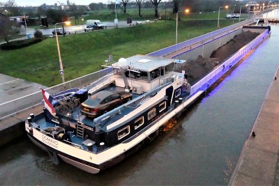 Domino-3-17-12-2020-sluis-Sambeek (2).JPG