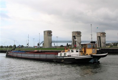 christian-6-18-10-2007 (2).JPG (155.66 Kio) Vu 986 fois christian-6-18-10-2007 (2).JPG