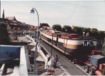 st Thibault peniche 2 St pourcain 1990.jpg