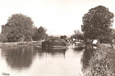 Saint-Léger-sur-Dheune (S.-et-L.) - L'écluse, route de Chagny.jpg