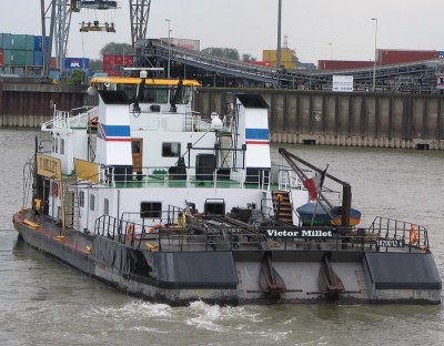 victor-millet-5-08-05-2009.JPG (194.95 Kio) Vu 978 fois victor-millet-5-08-05-2009.JPG